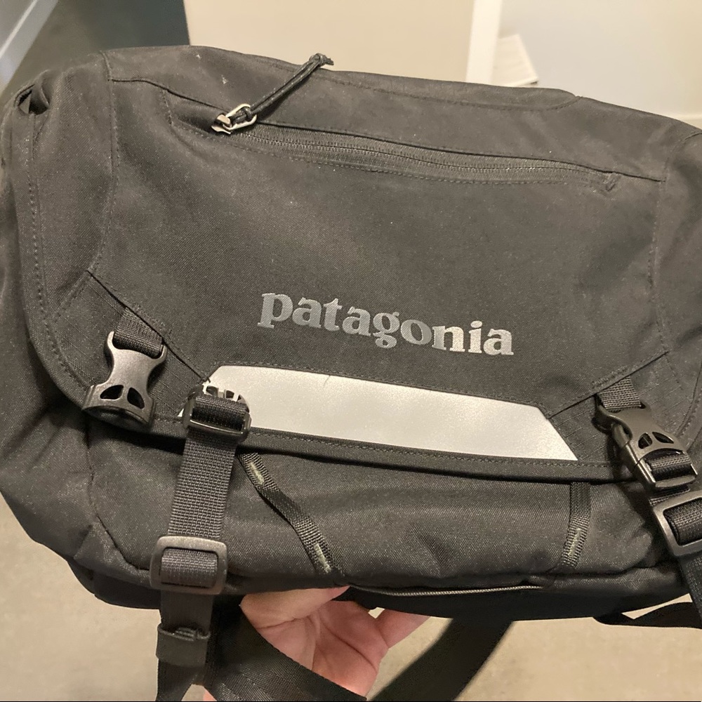 Patagonia messenger bag